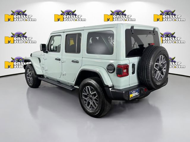 Used 2024 Jeep Wrangler Unlimited Sahara w/ Technology Group AWD/4WD image 7