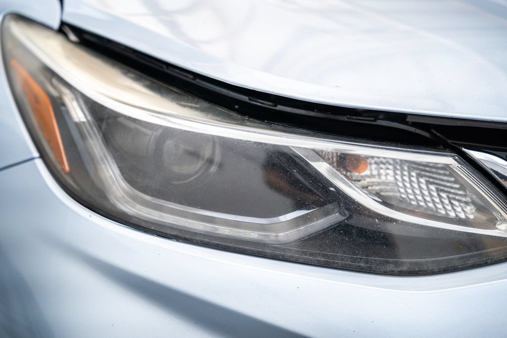 Used 2018 Chevrolet Cruze Premier w/ Enhanced Convenience Package FWD image 12
