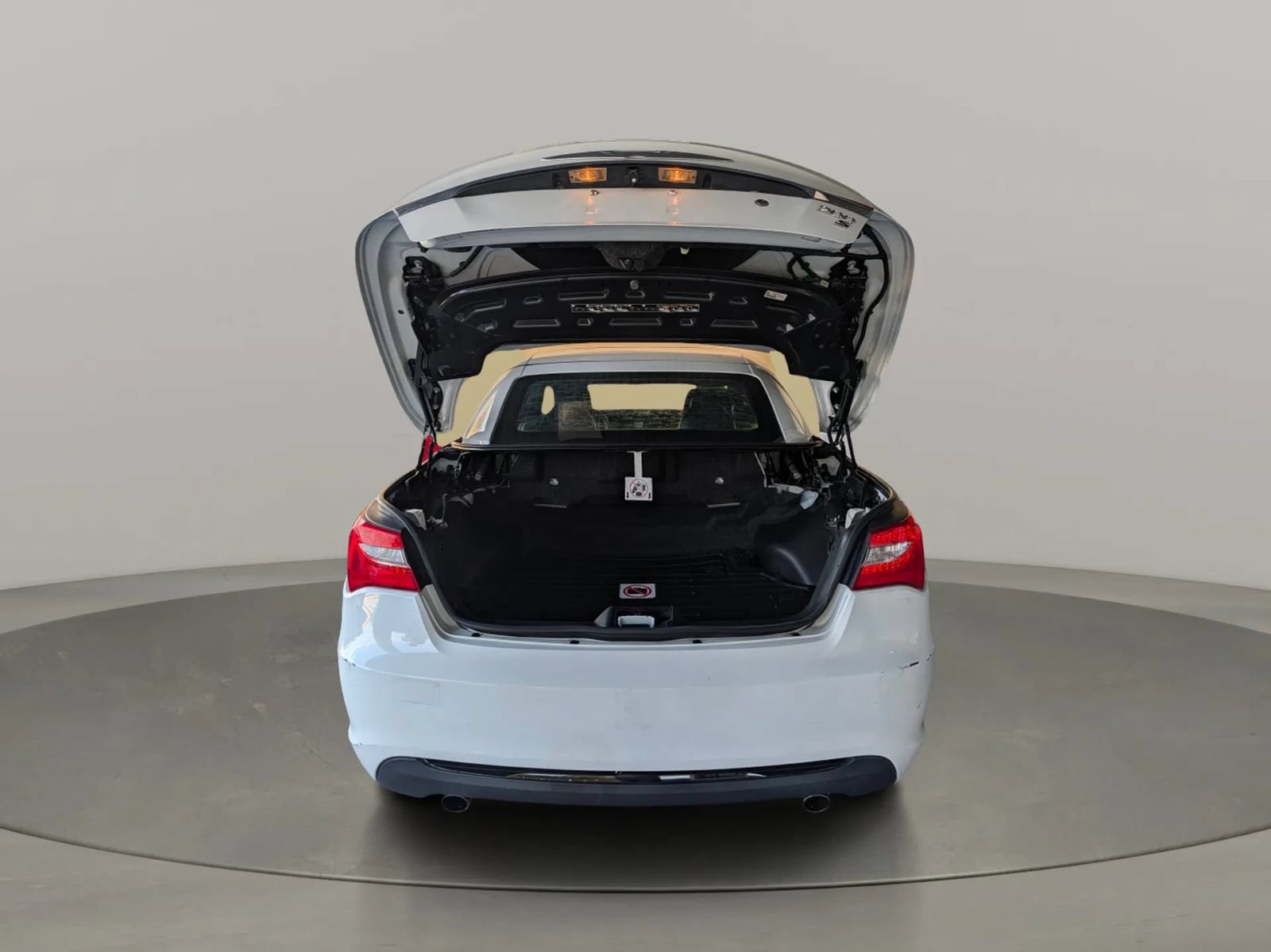 Used 2012 Chrysler 200 S FWD image 8