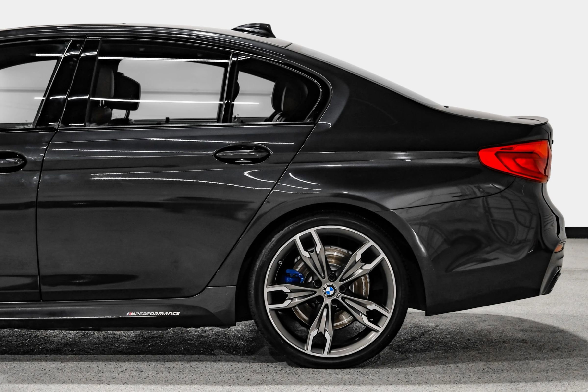 Used 2019 BMW M550i xDrive w/ Premium Package 2 AWD/4WD image 13
