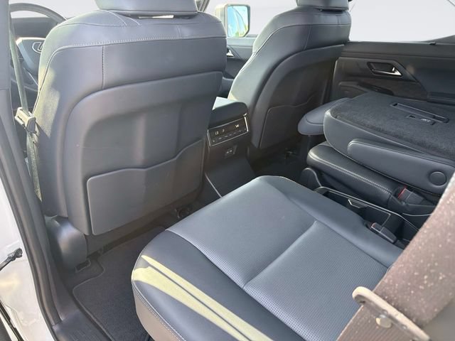 Used 2025 Lexus GX 550 AWD/4WD image 16