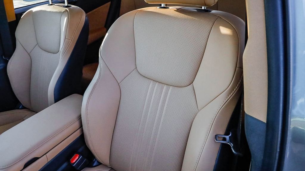 Used 2025 Lexus NX 250 FWD w/ Premium Package image 30