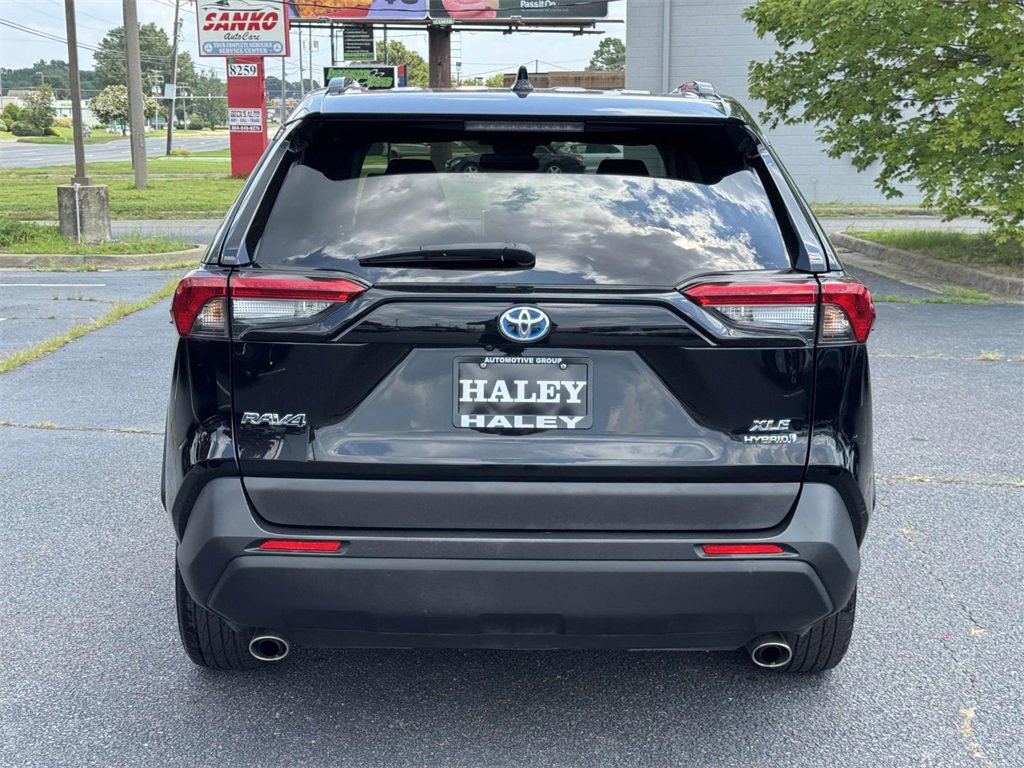 Used 2024 Toyota RAV4 XLE image 21