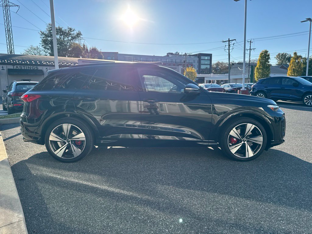 Used 2026 Audi SQ5 Prestige AWD/4WD image 12