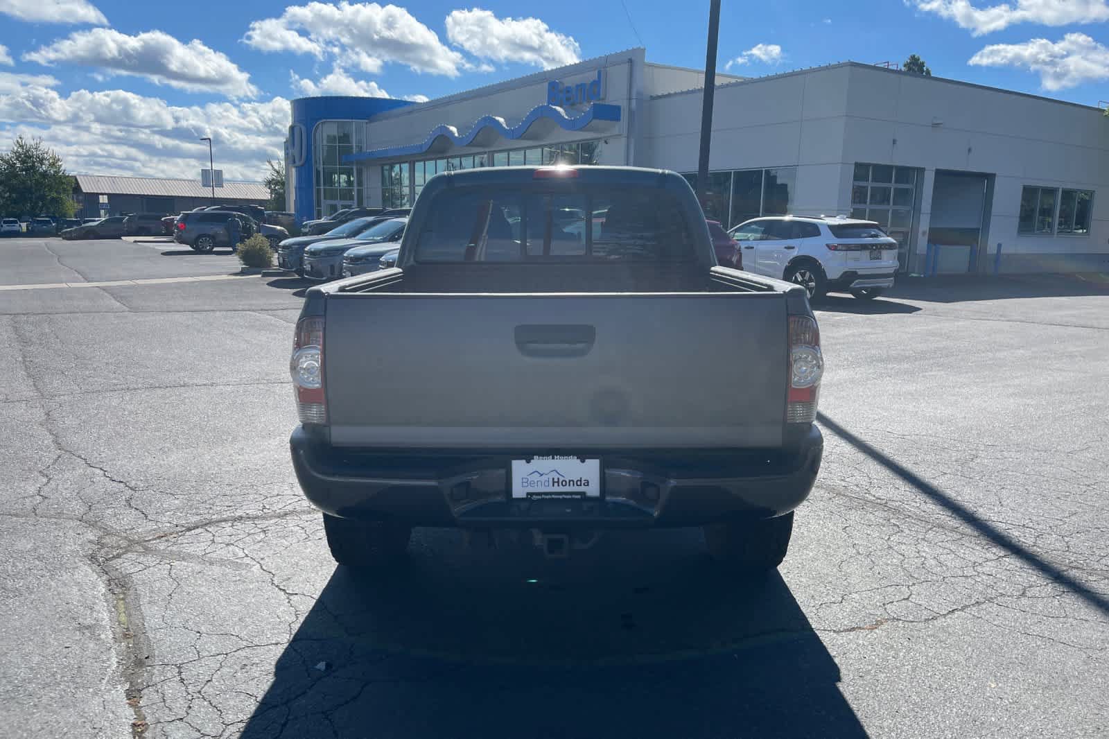 Used 2015 Toyota Tacoma 4x4 Double Cab w/ TRD Sport Package image 4