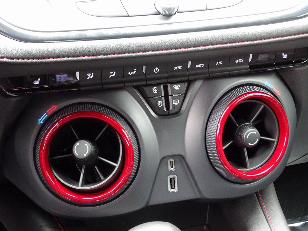 Used 2022 Chevrolet Blazer RS image 23