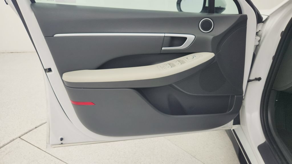Used 2025 Hyundai Sonata SEL FWD image 18