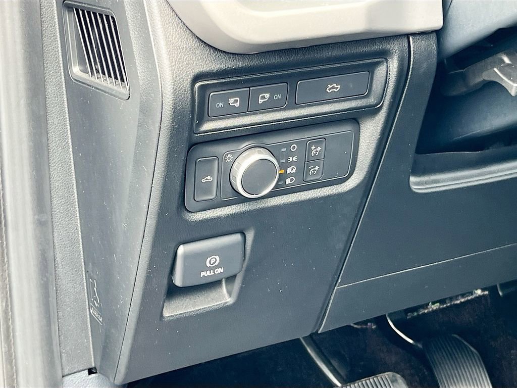 Used 2022 Ford F150 Lightning Pro w/ Tow Technology Package image 10