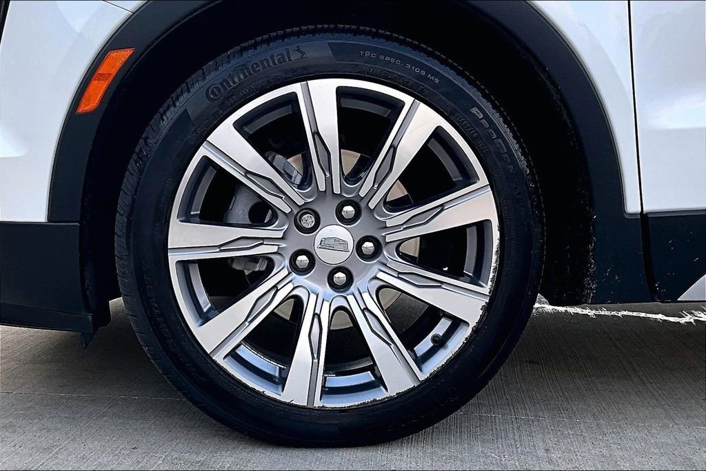 Used 2022 Cadillac XT4 Premium Luxury w/ Cold Weather Package image 12