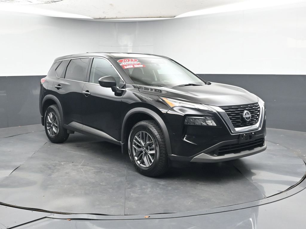 Used 2023 Nissan Rogue S image 7