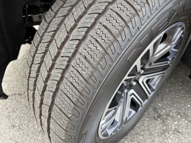 New 2025 Jeep Wagoneer 4WD w/ Premium Group I image 5