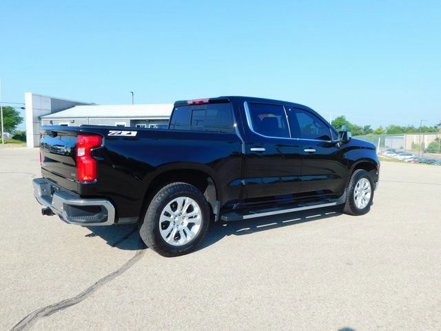 Used 2024 Chevrolet Silverado 1500 LTZ w/ LTZ Premium Package image 3