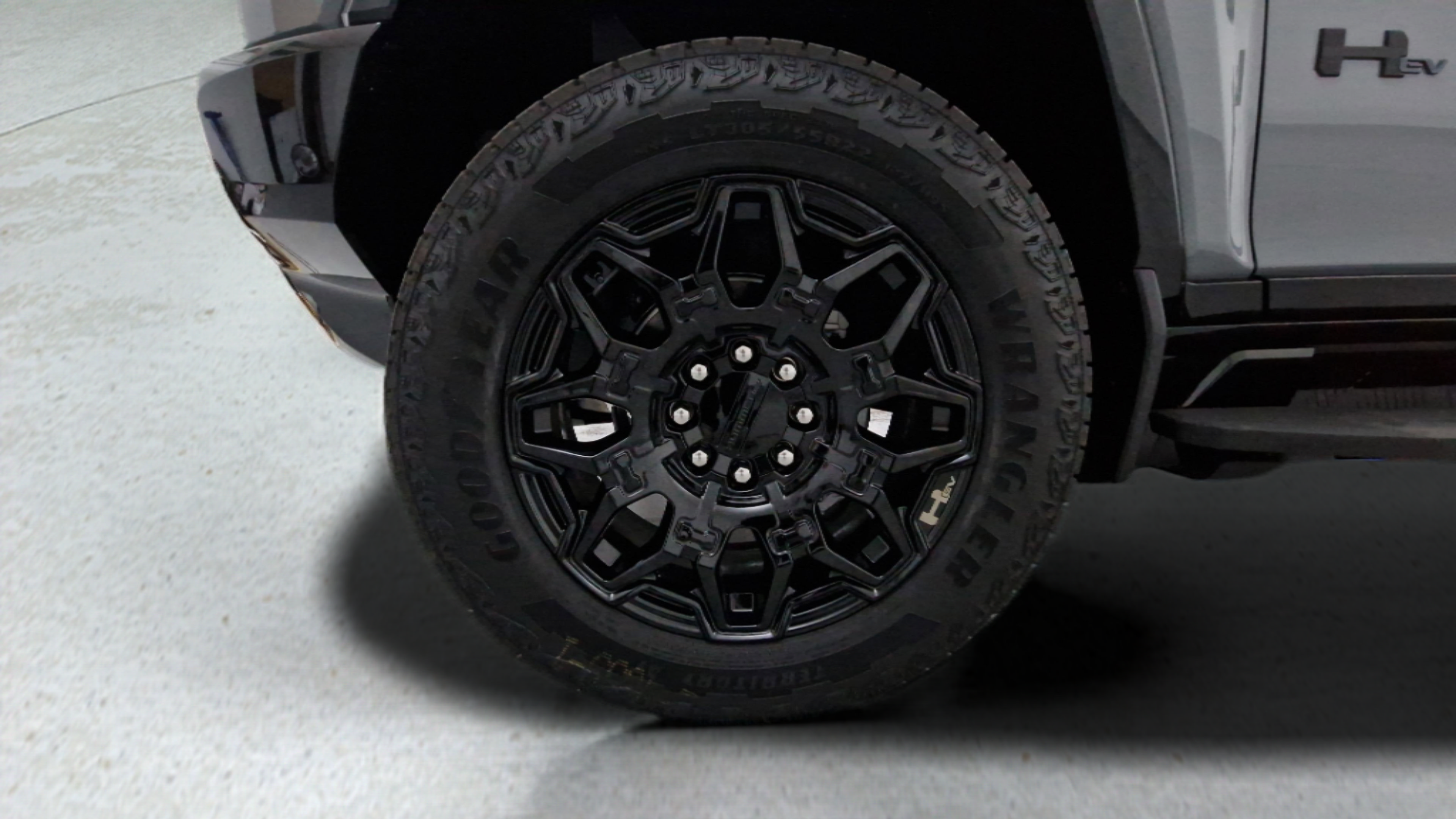 New 2025 GMC Hummer EV 3X w/ LPO, Dark Essentials Package AWD/4WD image 29