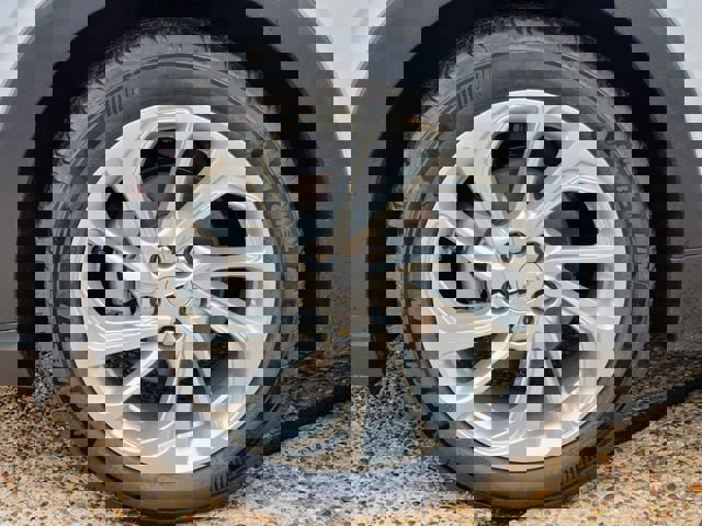 New 2027 Chevrolet Bolt LT w/ Comfort Package image 8