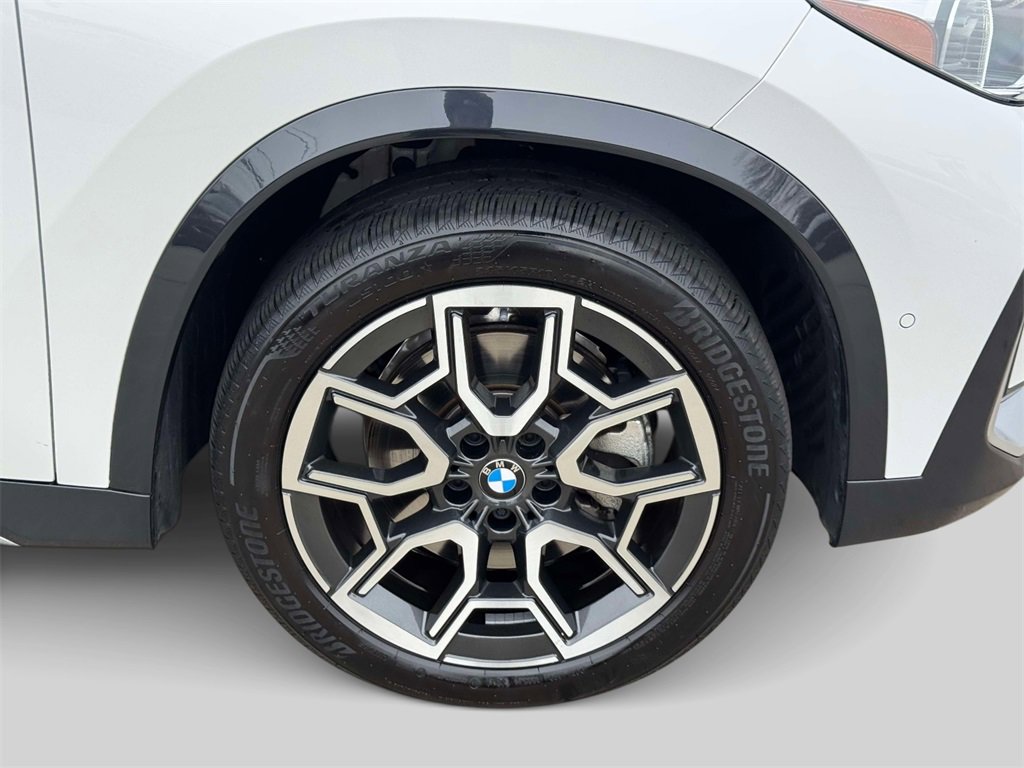 Certified 2025 BMW X1 xDrive28i w/ Technology Package image 7