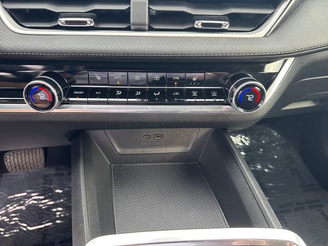 Used 2025 Chevrolet Equinox LT w/ Convenience Package II image 21