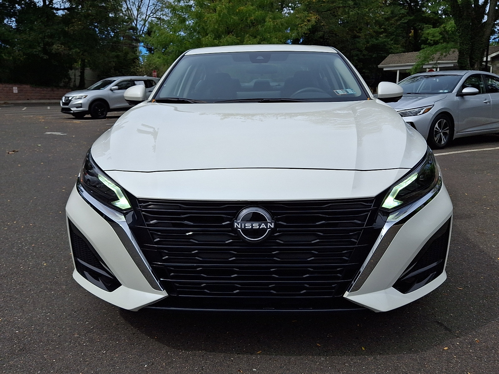 Certified 2025 Nissan Altima 2.5 SL AWD/4WD image 2