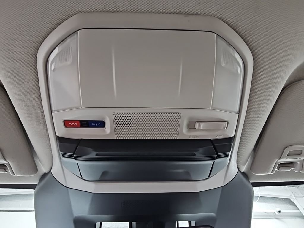 Used 2024 Subaru Ascent Premium w/ Convenience Package image 22