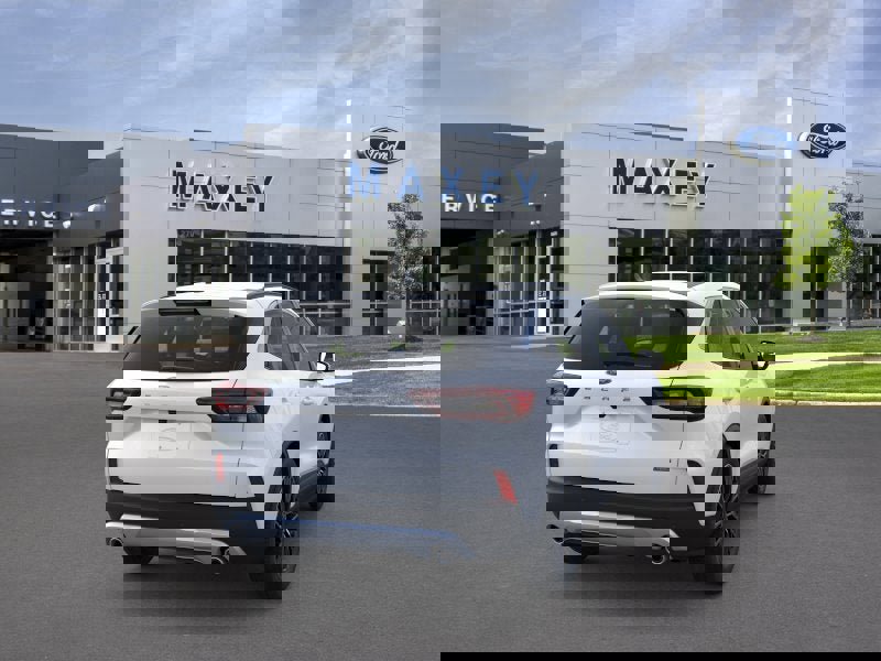 New 2026 Ford Escape SE image 8