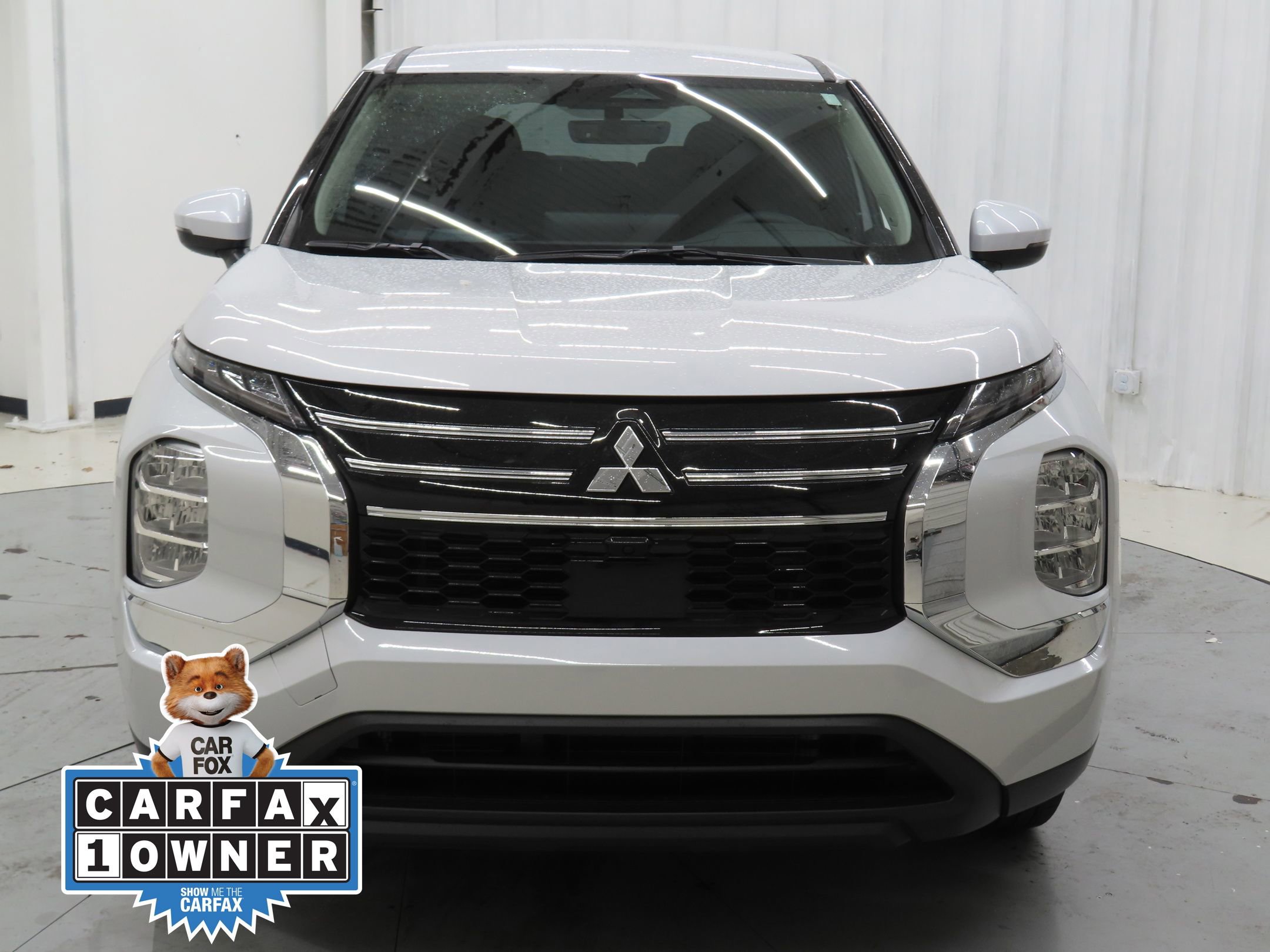 Used 2025 Mitsubishi Outlander ES image 5