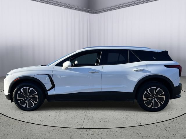 Used 2024 Chevrolet Blazer EV LT AWD/4WD image 3