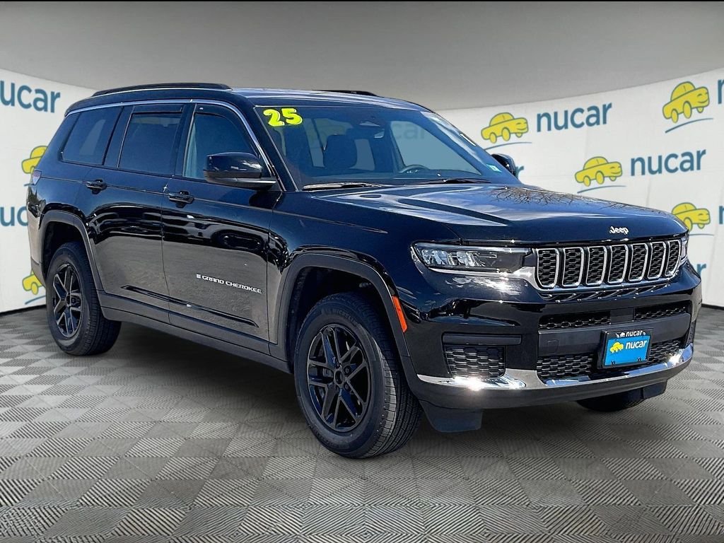 Used 2025 Jeep Grand Cherokee L Laredo w/ Luxury Tech Group I AWD/4WD image 1