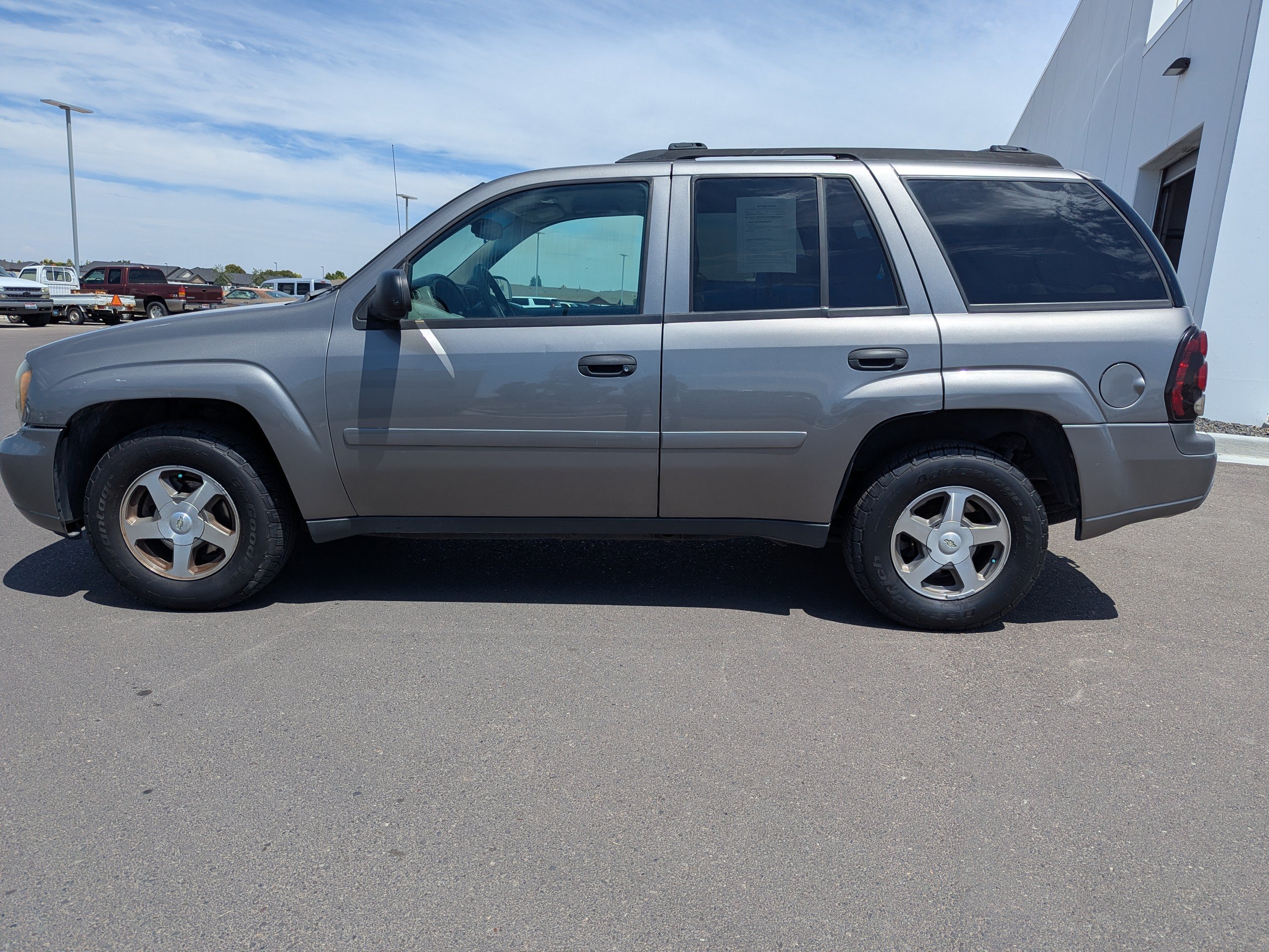 Used 2006 Chevrolet TrailBlazer LS w/ LS Preferred Equipment Group AWD/4WD image 8