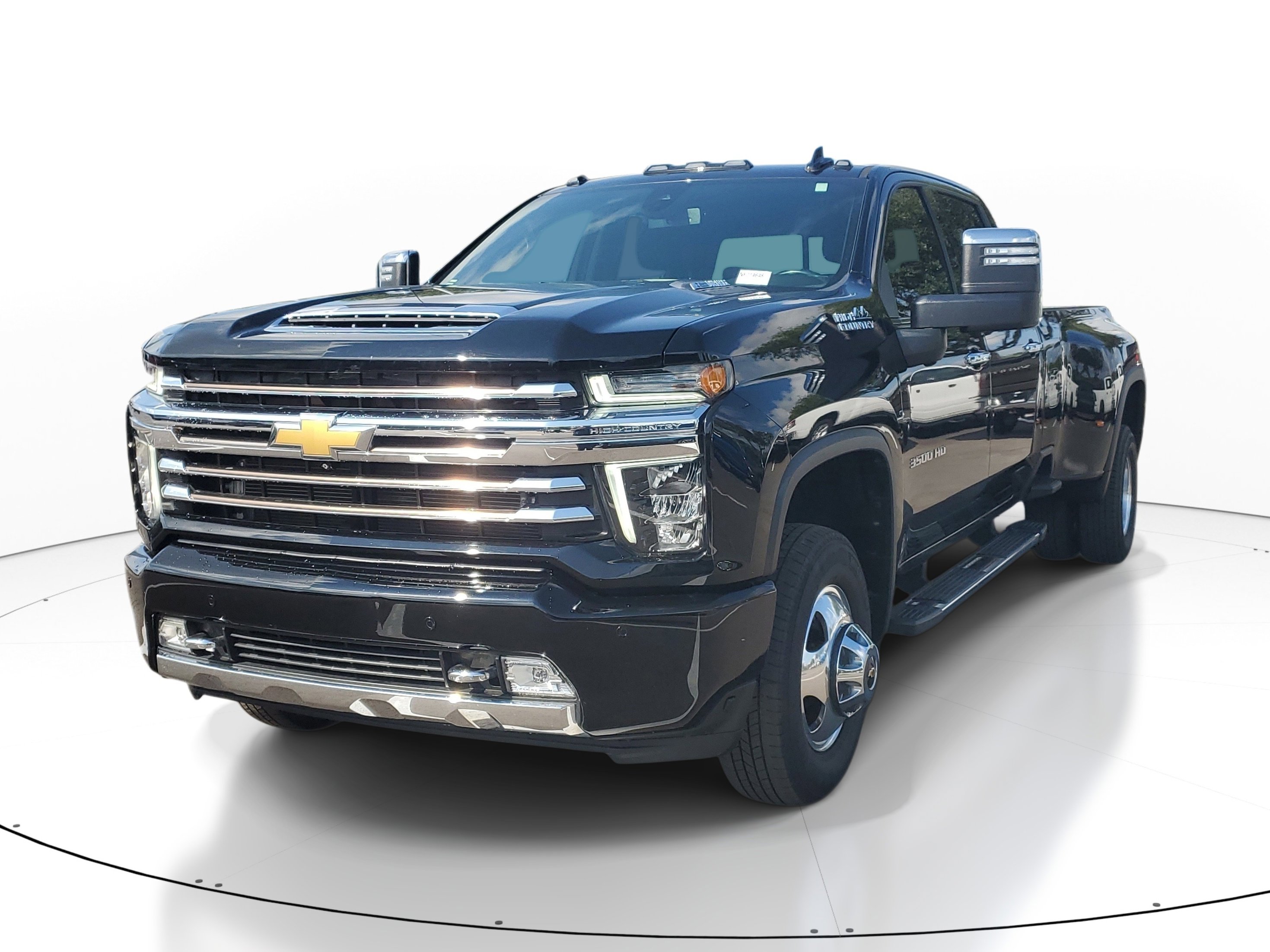 Used 2022 Chevrolet Silverado 3500 High Country w/ Safety Package II AWD/4WD image 3