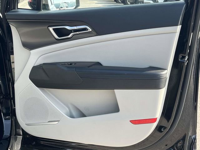 Used 2023 Kia Sportage EX FWD image 25