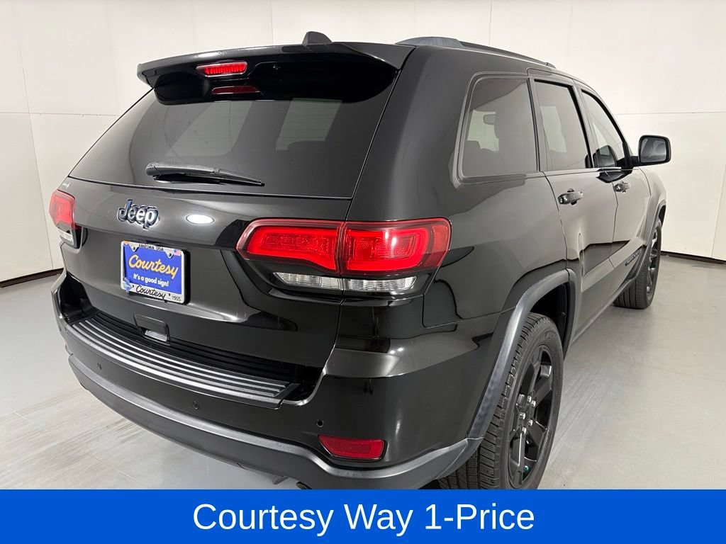 Used 2019 Jeep Grand Cherokee Laredo RWD image 11
