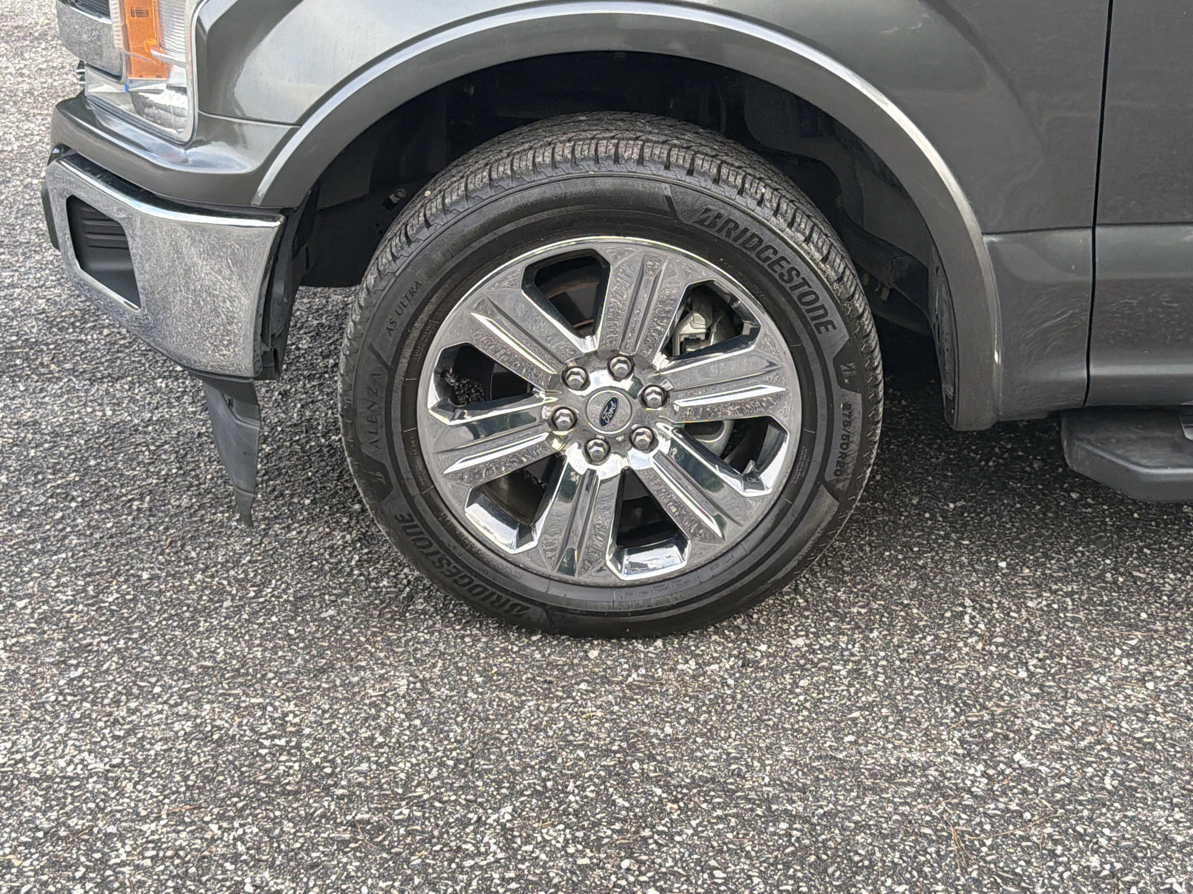 Used 2018 Ford F150 Lariat RWD image 5