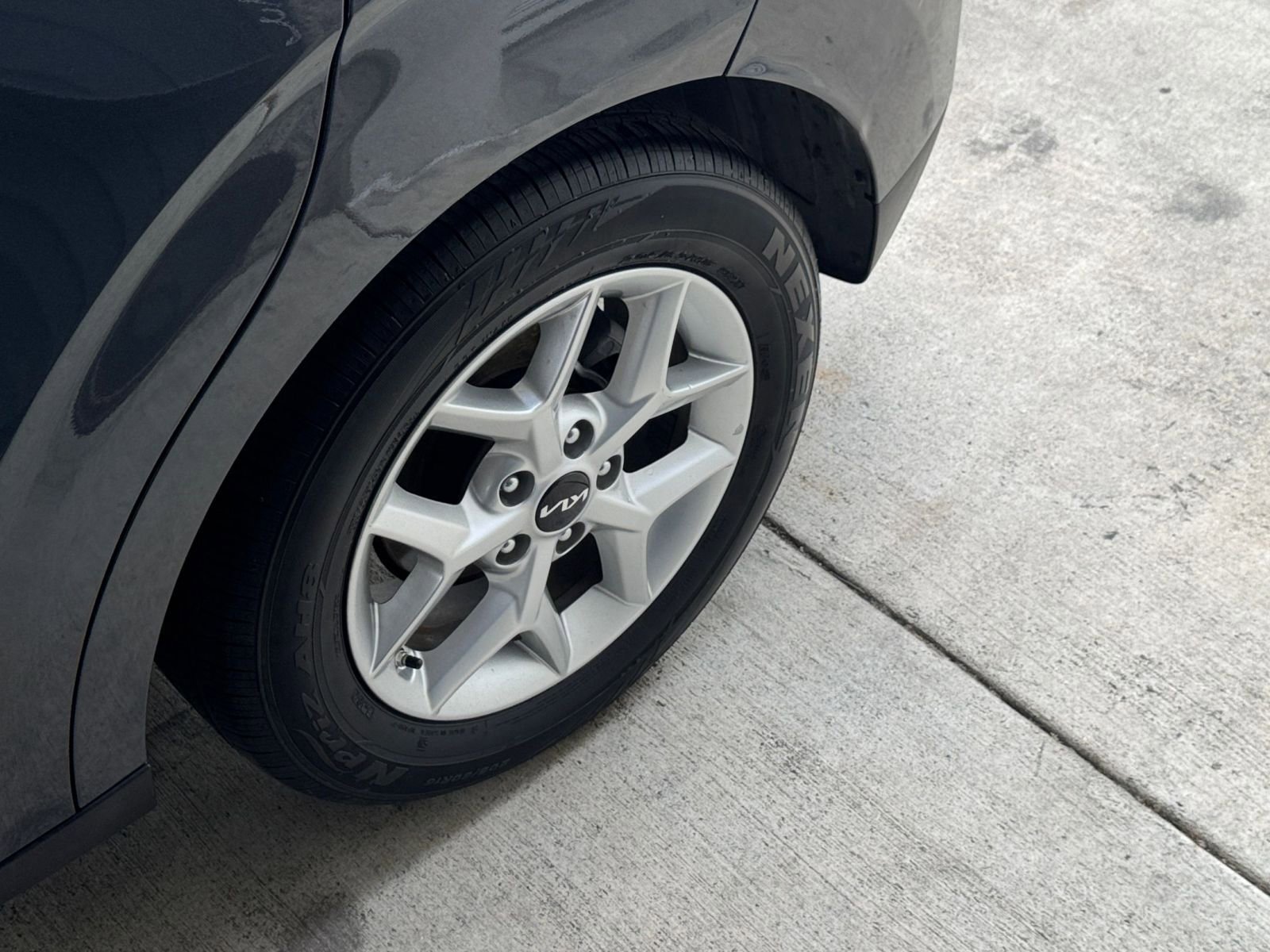 Used 2025 Kia Soul LX w/ LX Technology Package image 28