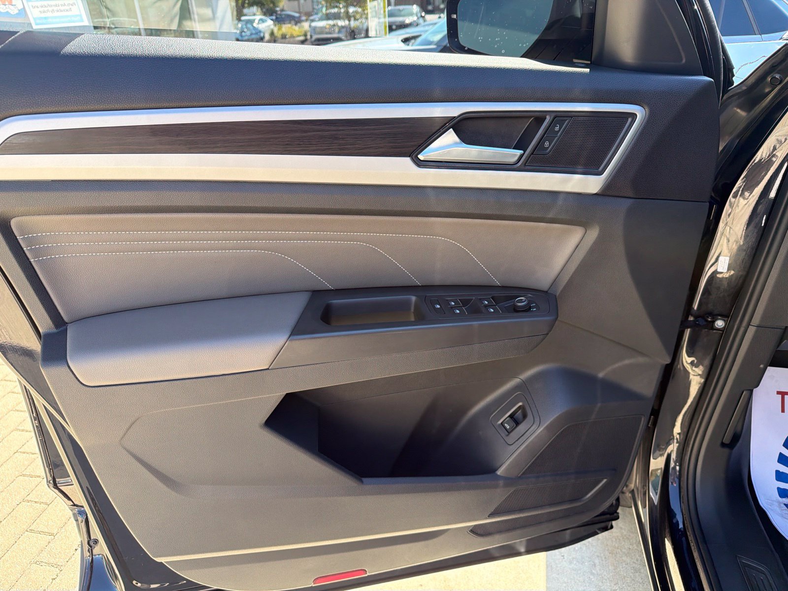 Certified 2023 Volkswagen Atlas SE AWD/4WD image 15