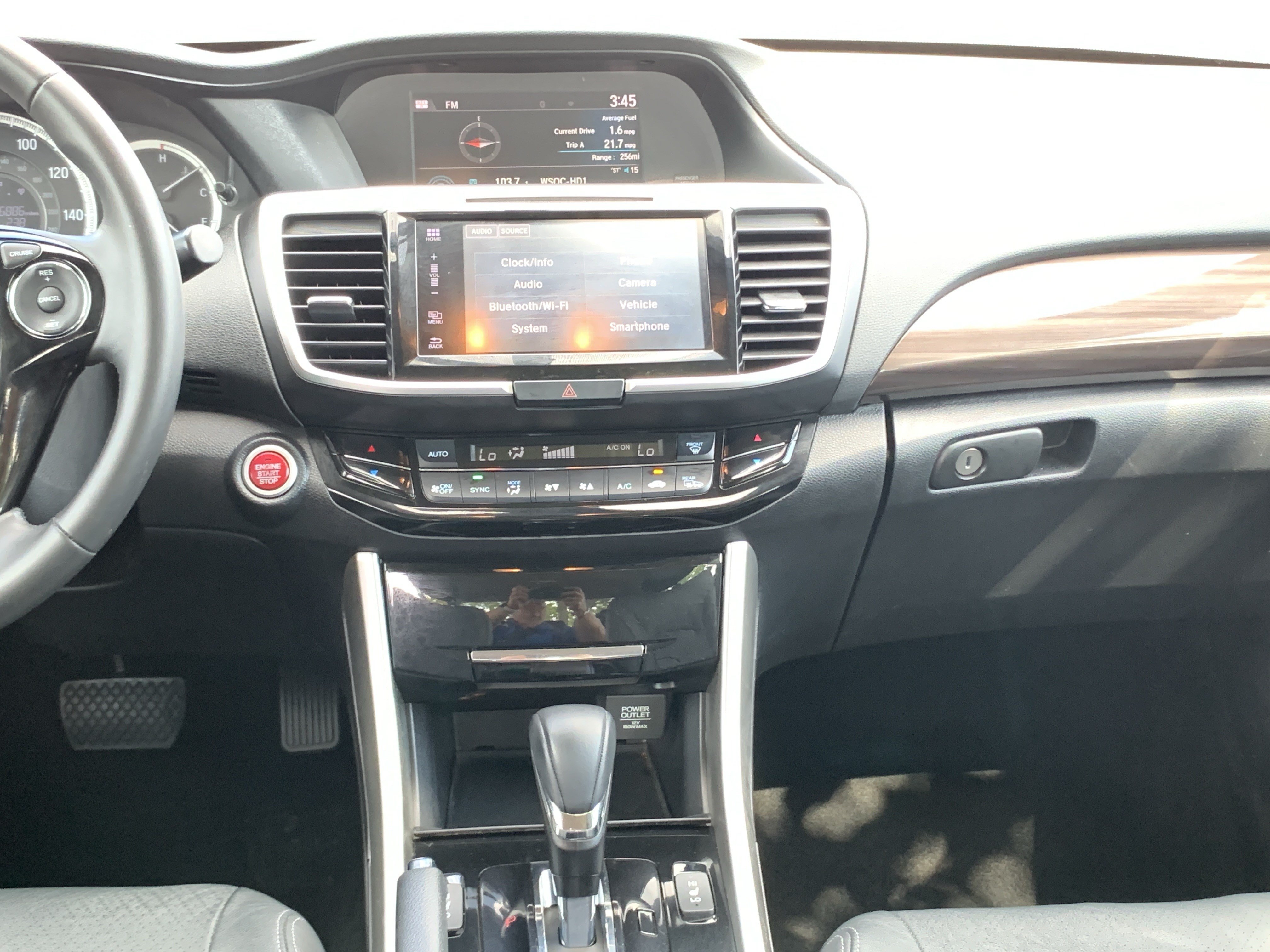 Used 2017 Honda Accord EX-L image 31