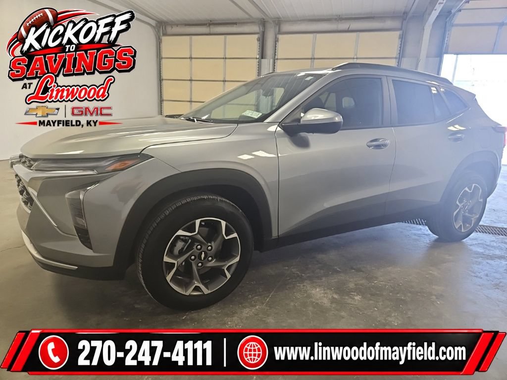 Used 2026 Chevrolet Trax LT w/ Driver Confidence Package FWD image 5