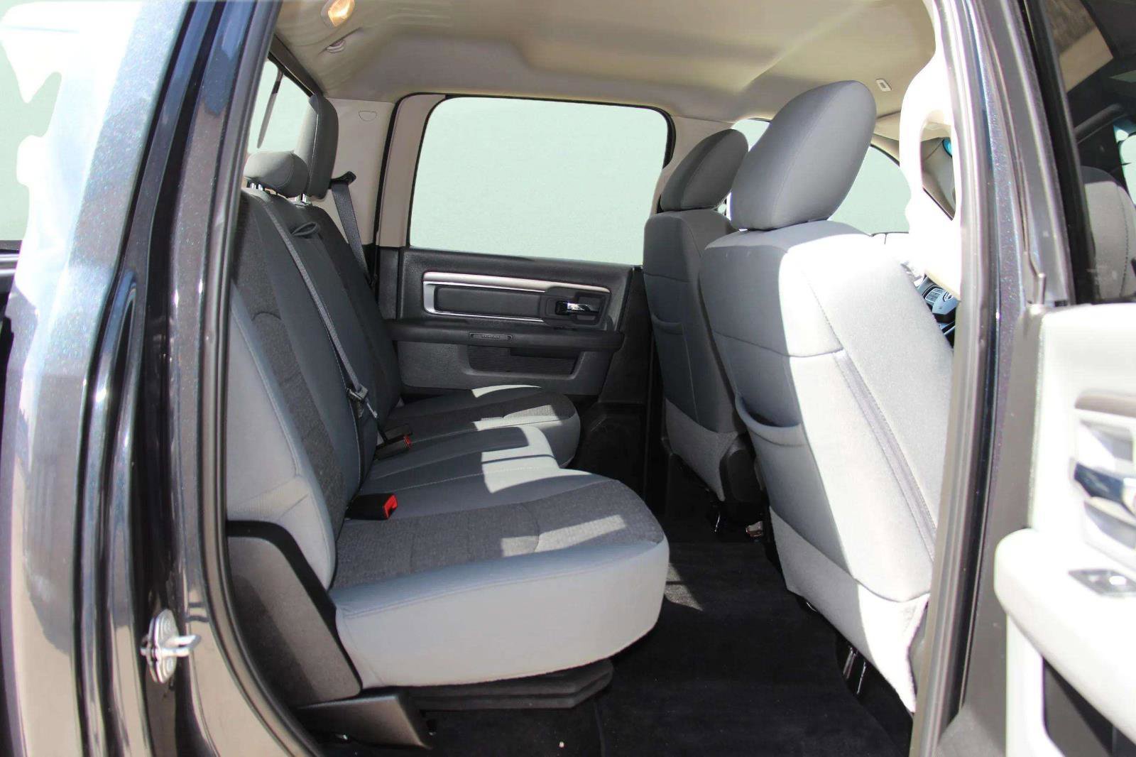 Used 2018 RAM 3500 SLT w/ Protection Group image 27