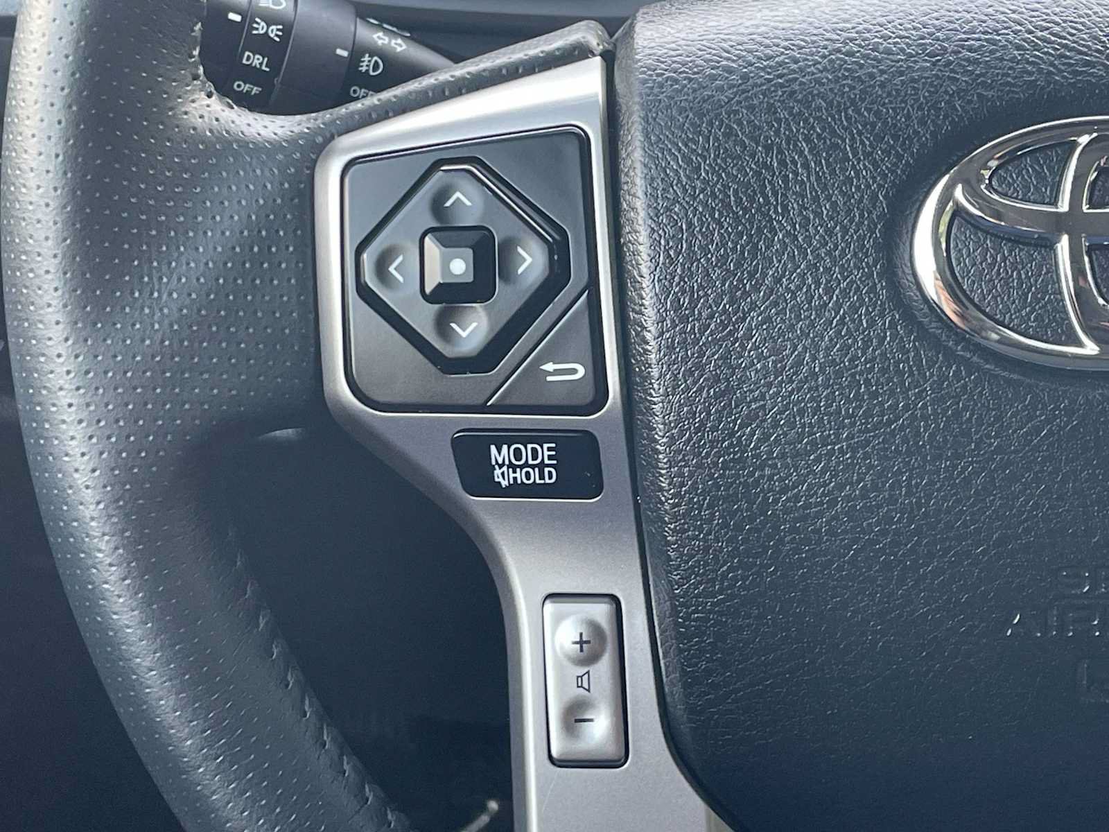 Used 2016 Toyota 4Runner SR5 Premium RWD image 15