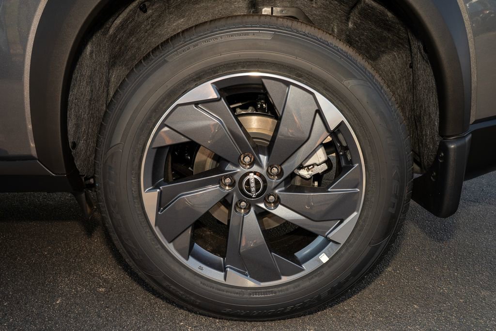 New 2026 Nissan Rogue SV image 20