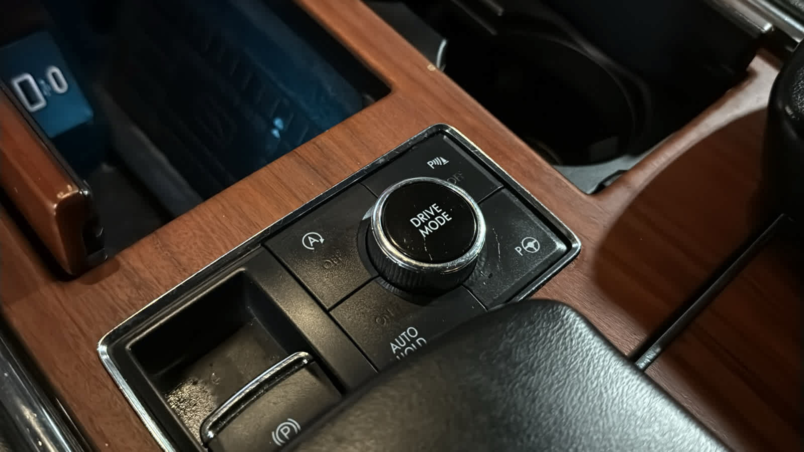 Used 2020 Lincoln Navigator Reserve w/ Luxury Package AWD/4WD image 22
