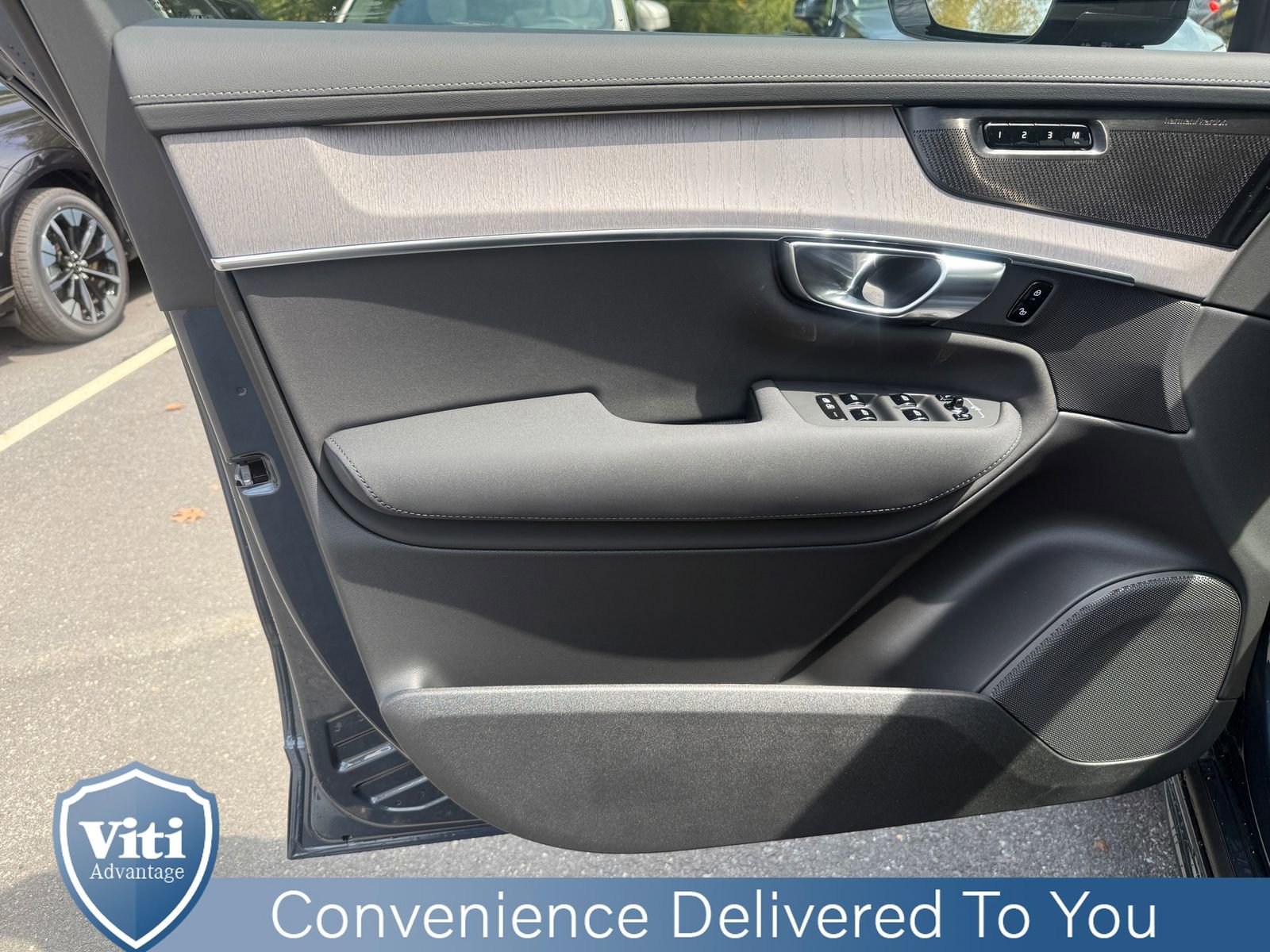 New 2026 Volvo XC90 B6 Ultra w/ Protection Package Premier AWD/4WD image 11