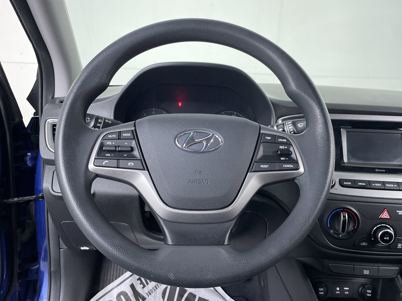 Used 2018 Hyundai Accent SE FWD image 13