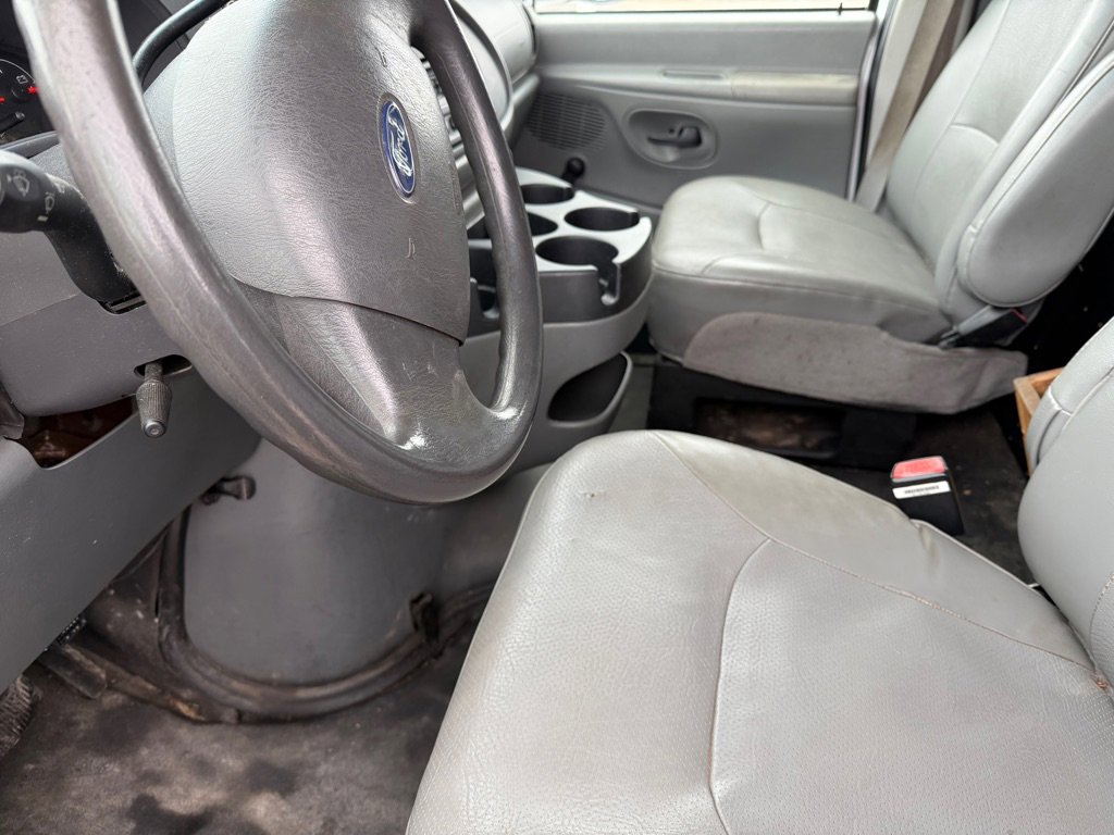 Used 2007 Ford E-250 and Econoline 250 RWD image 9