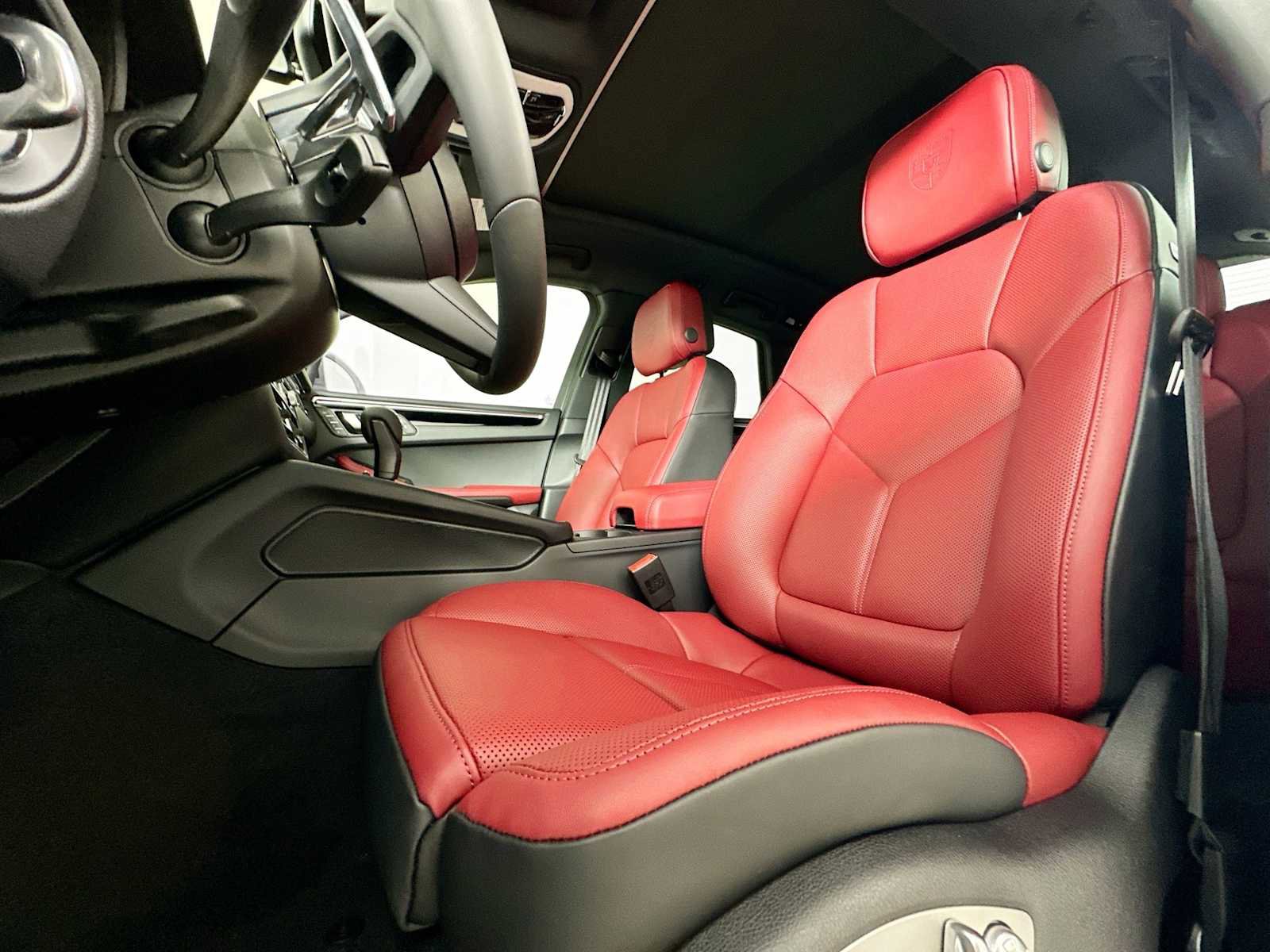 New 2025 Porsche Macan S image 5