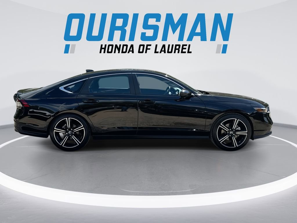 Used 2025 Honda Accord Sport image 9