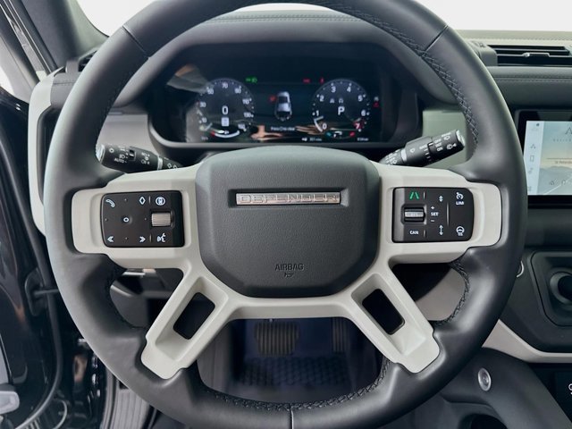 Used 2024 Land Rover Defender 110 S image 12