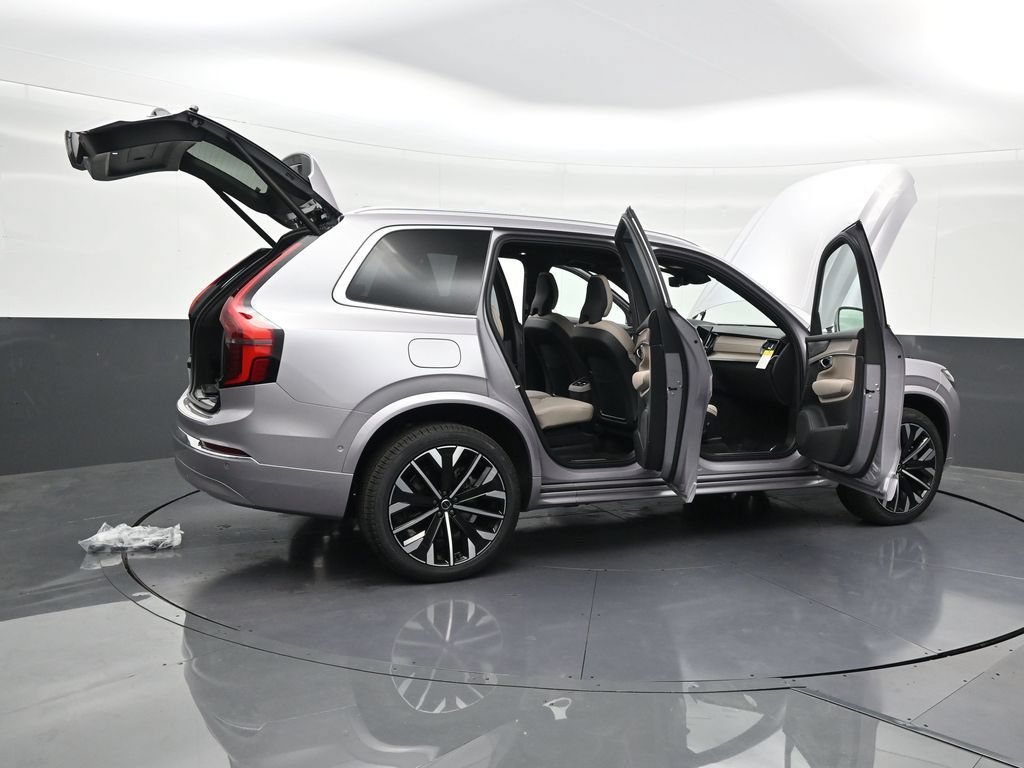 New 2026 Volvo XC90 B6 Plus w/ Protection Package Premier AWD/4WD image 29