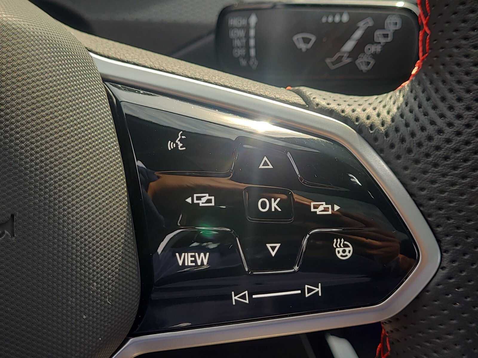 Used 2024 Volkswagen GTI SE image 24