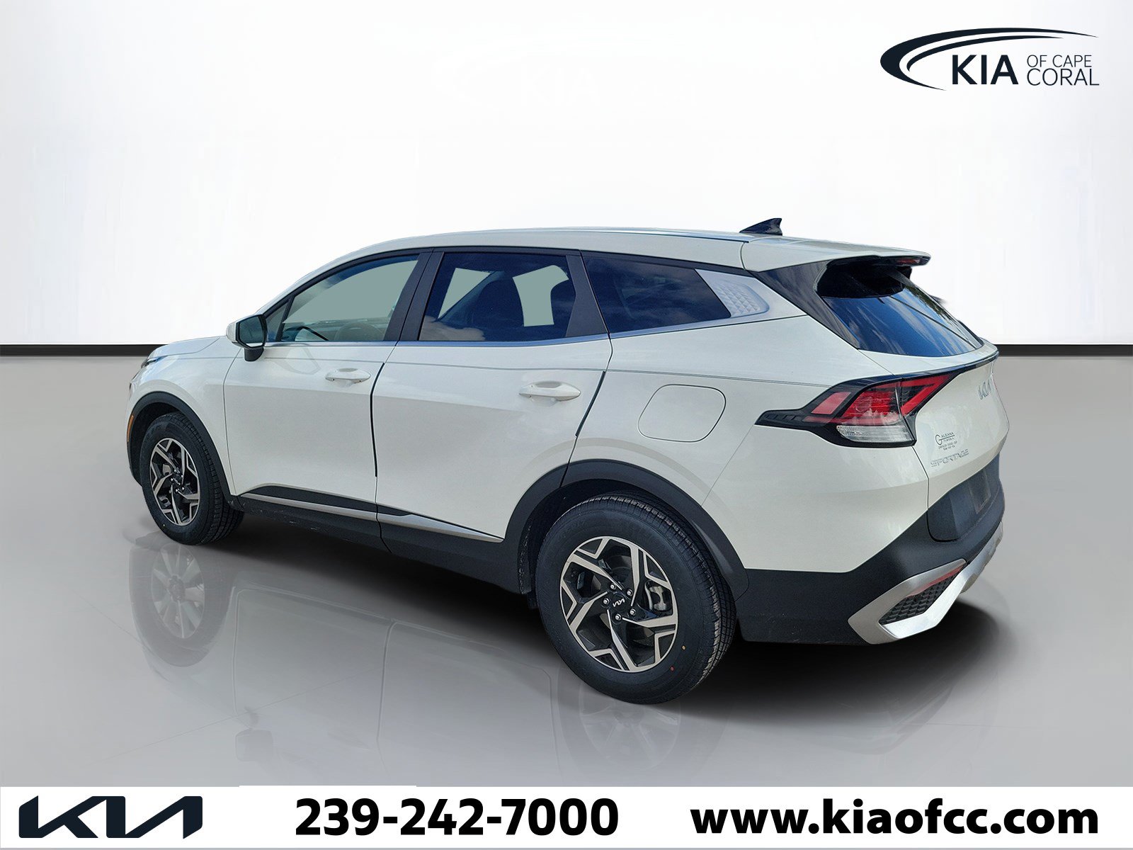 Certified 2024 Kia Sportage LX FWD image 4