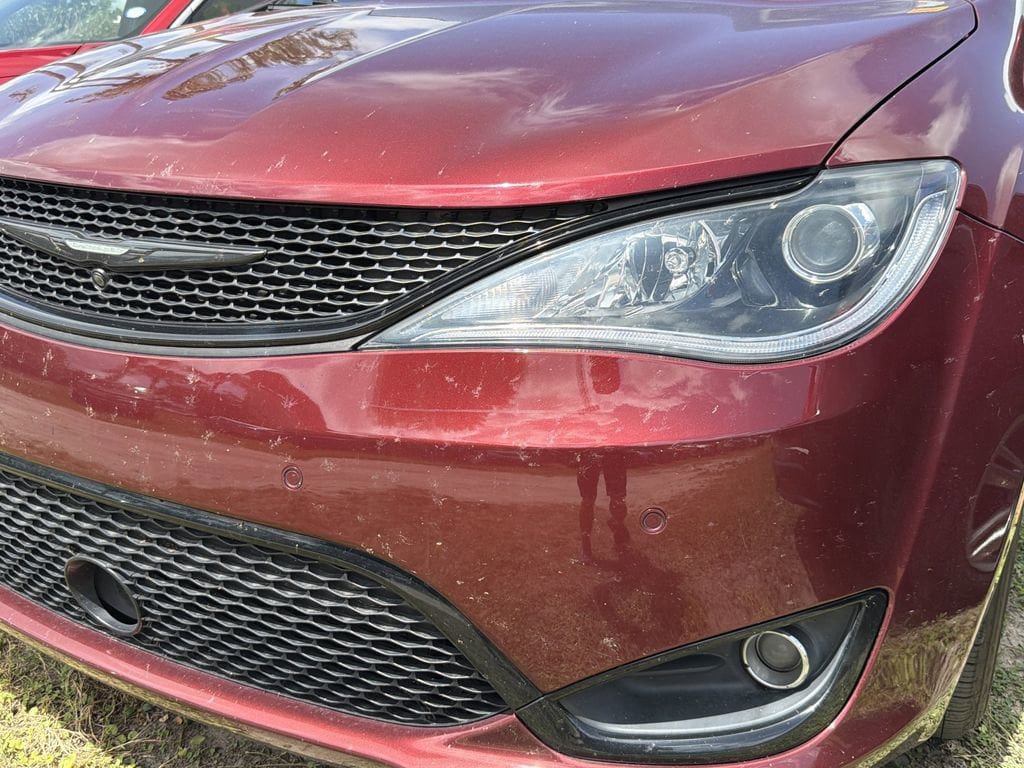 Used 2019 Chrysler Pacifica Touring-L w/ Advanced Safetytec Group FWD image 4
