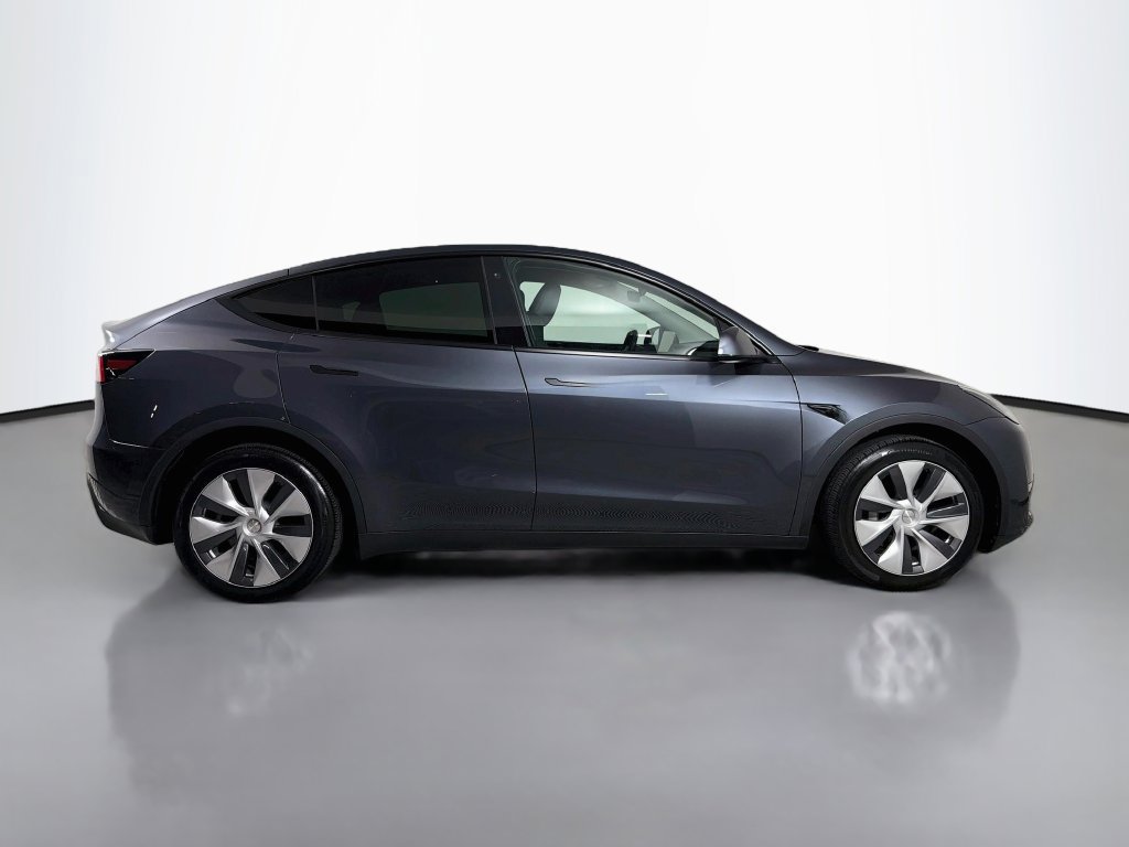 Used 2022 Tesla Model Y Long Range AWD/4WD image 4